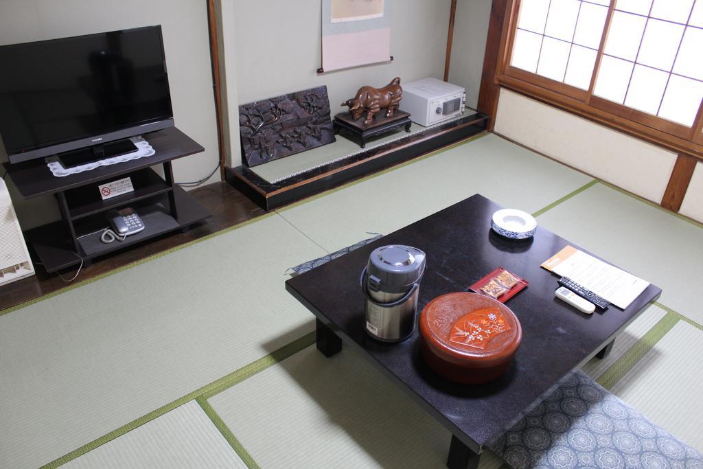 Kinokuniya Ryokan Fujisawa Kamer foto