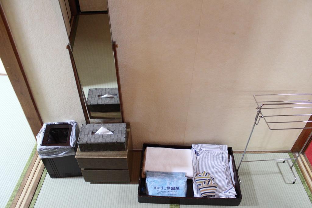Kinokuniya Ryokan Fujisawa Buitenkant foto