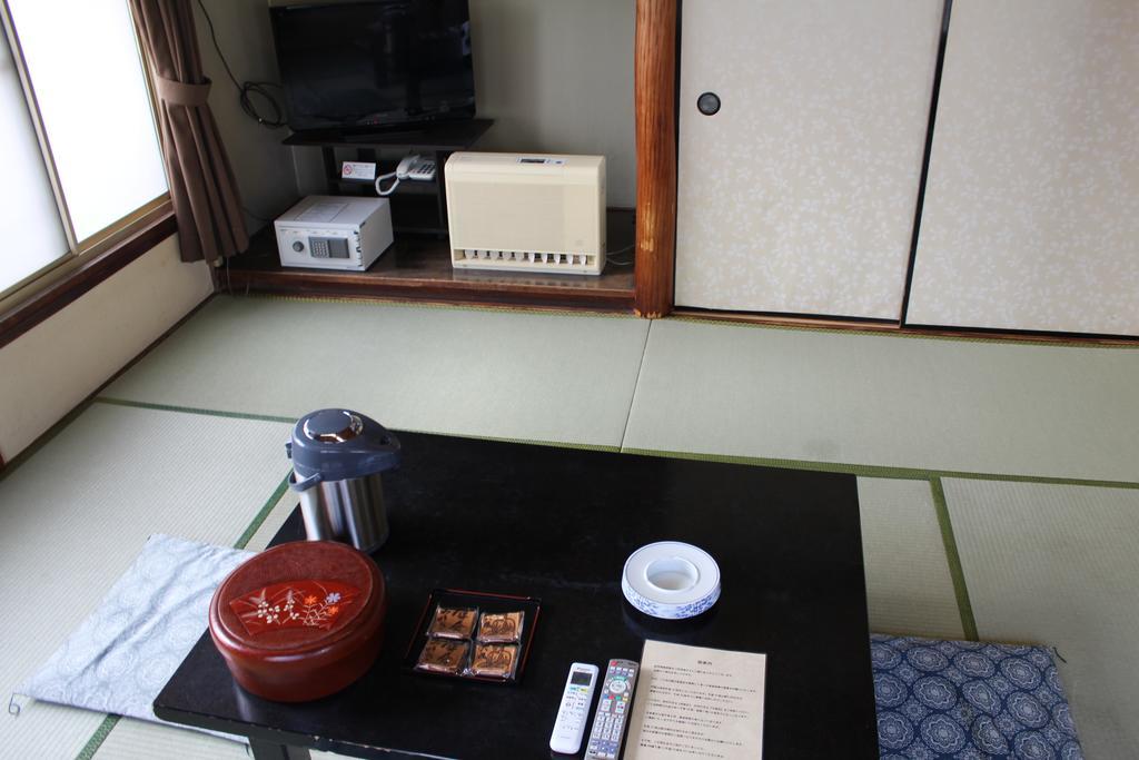 Kinokuniya Ryokan Fujisawa Buitenkant foto