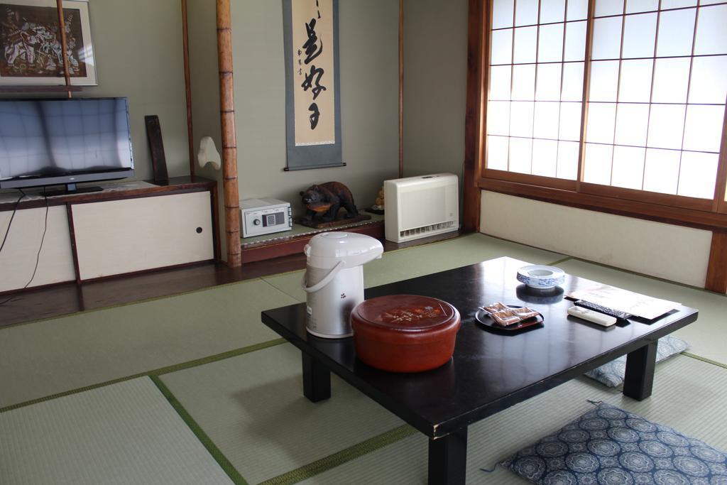 Kinokuniya Ryokan Fujisawa Buitenkant foto
