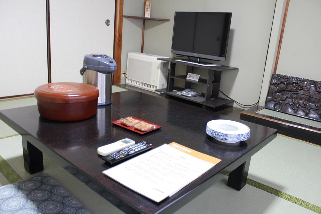 Kinokuniya Ryokan Fujisawa Buitenkant foto