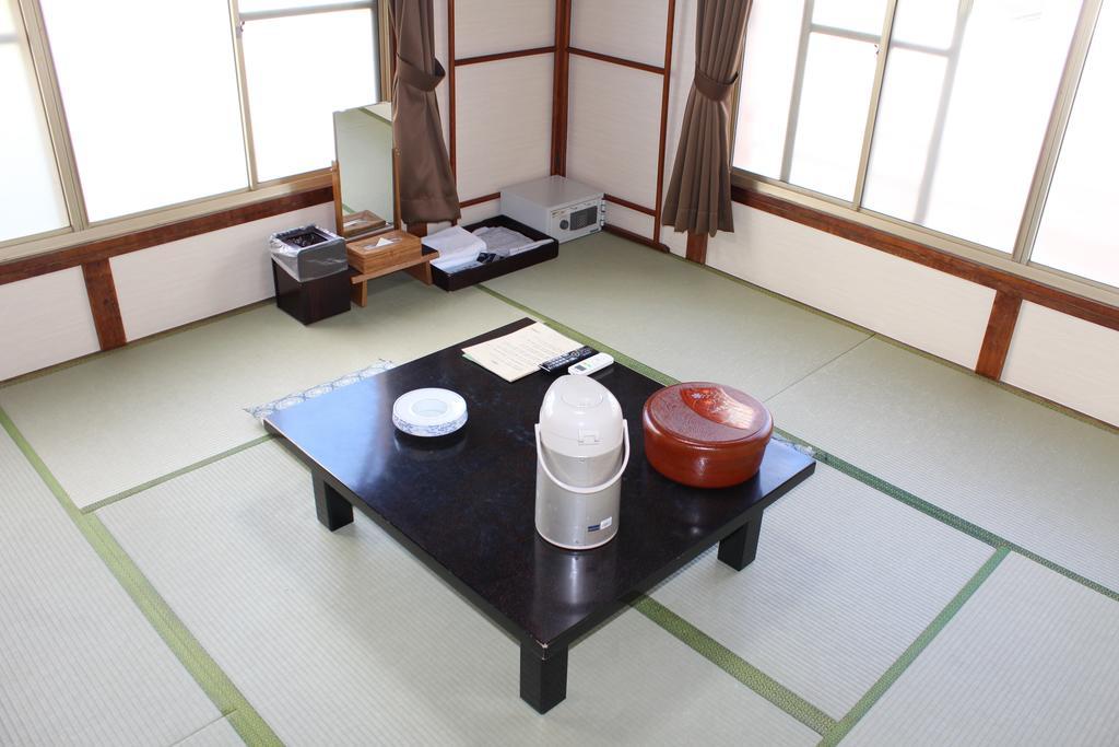 Kinokuniya Ryokan Fujisawa Buitenkant foto