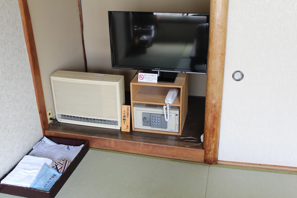 Kinokuniya Ryokan Fujisawa Buitenkant foto